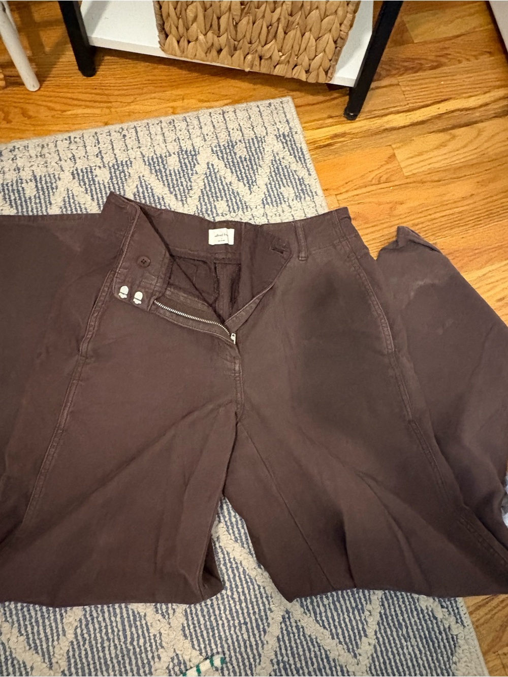 Wilfred women’s  Brown Chino Pants